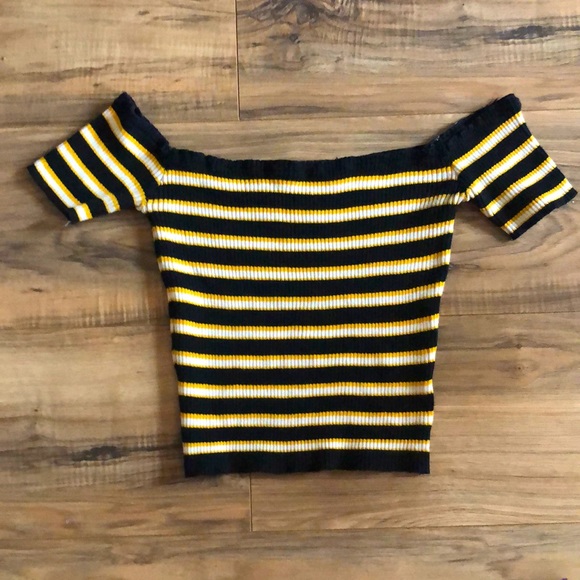 off the shoulder top - Picture 1 of 3